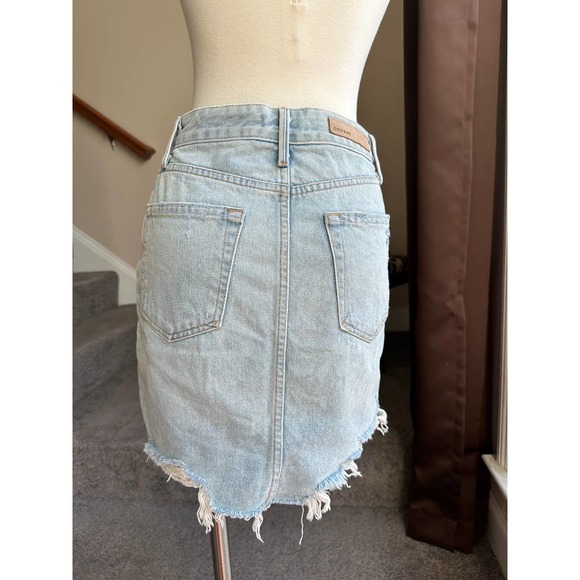 GRLFRND Rhoda high rise denim mini skirt, size 25 - Picture 6 of 15